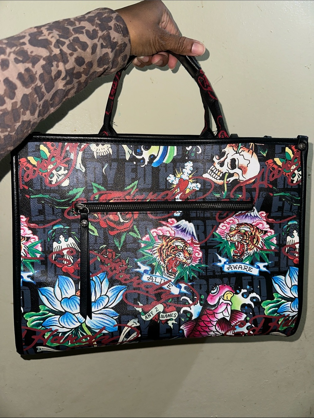 Ed Hardy Straw Tote with Black Trim and Colorful Skull Graphic - Picture 3 of 7